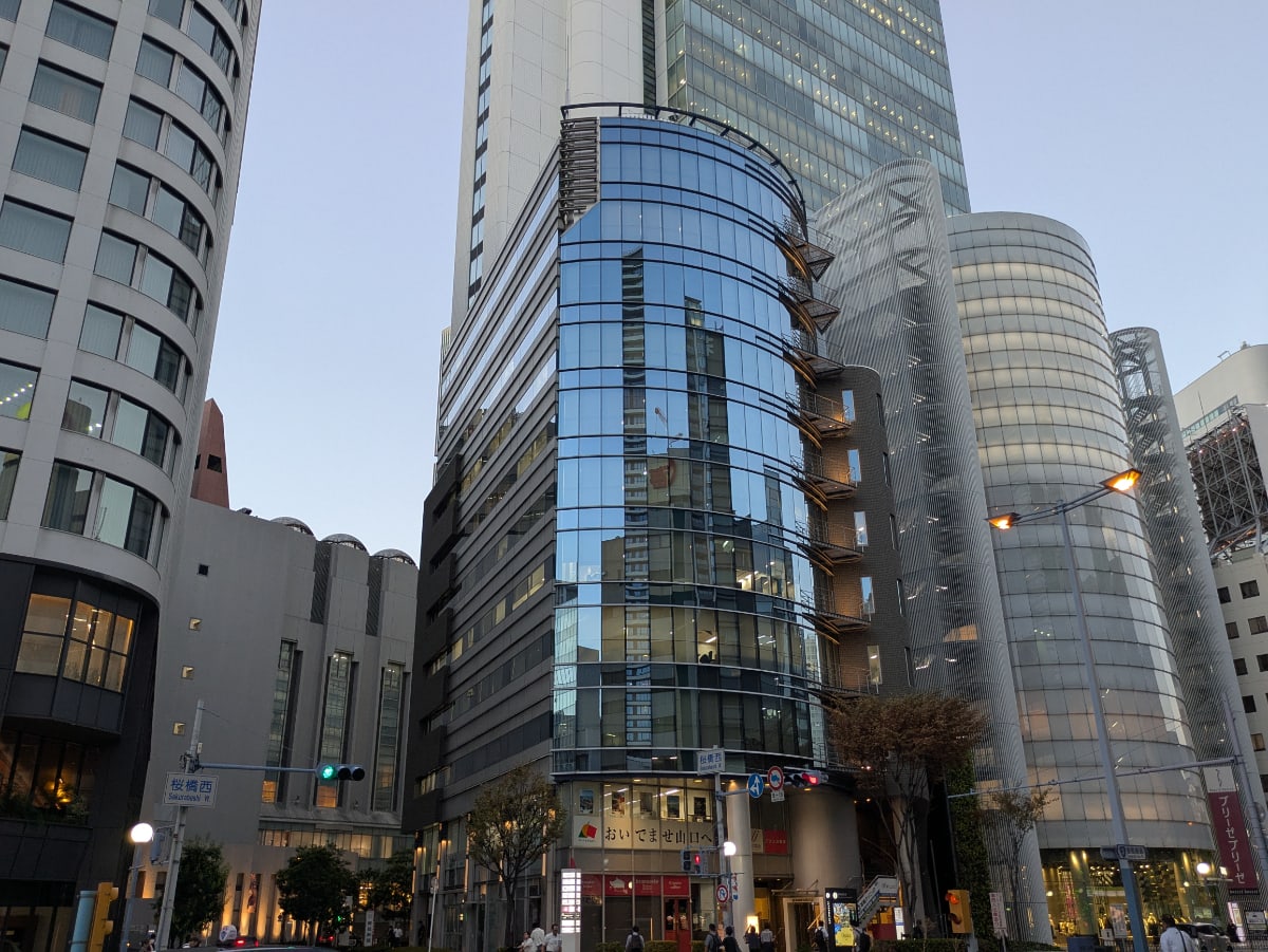 v20251203150906/fresh/building/J00100440417_1