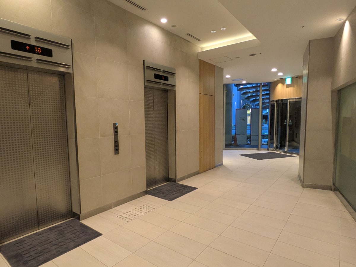 v20251203150906/fresh/building/J00100440417_18
