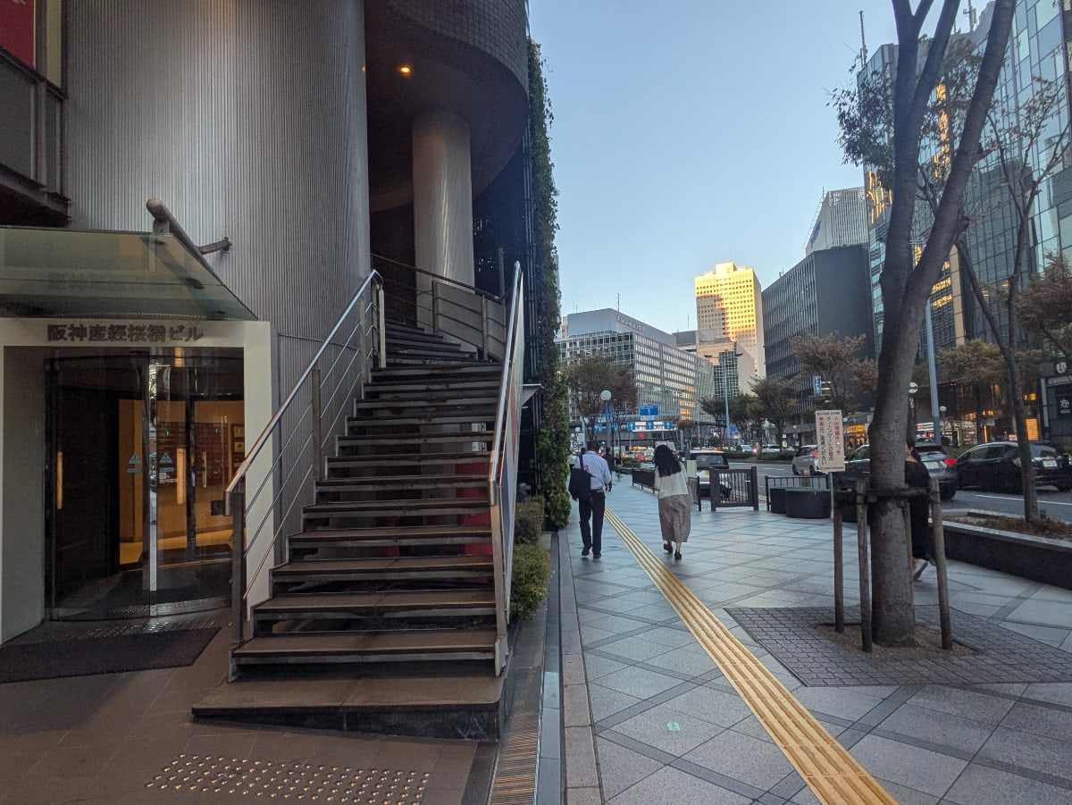 v20251203150906/fresh/building/J00100440417_7