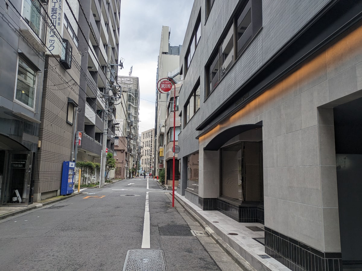v20251204150956/fresh/building/J00100376807_13