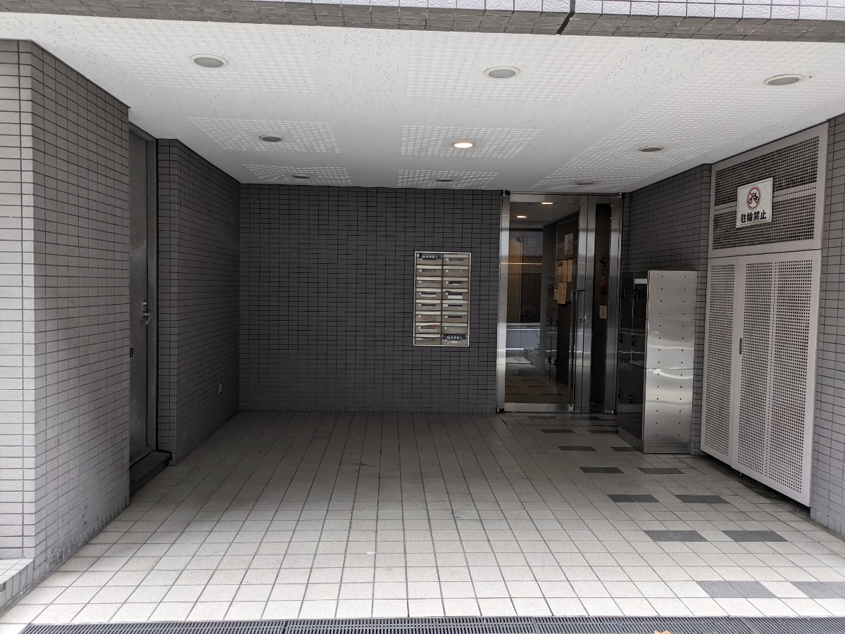v20251204150956/fresh/building/J00100377078_3