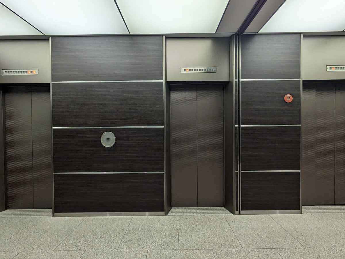 v20251204150956/fresh/building/J00100383674_4