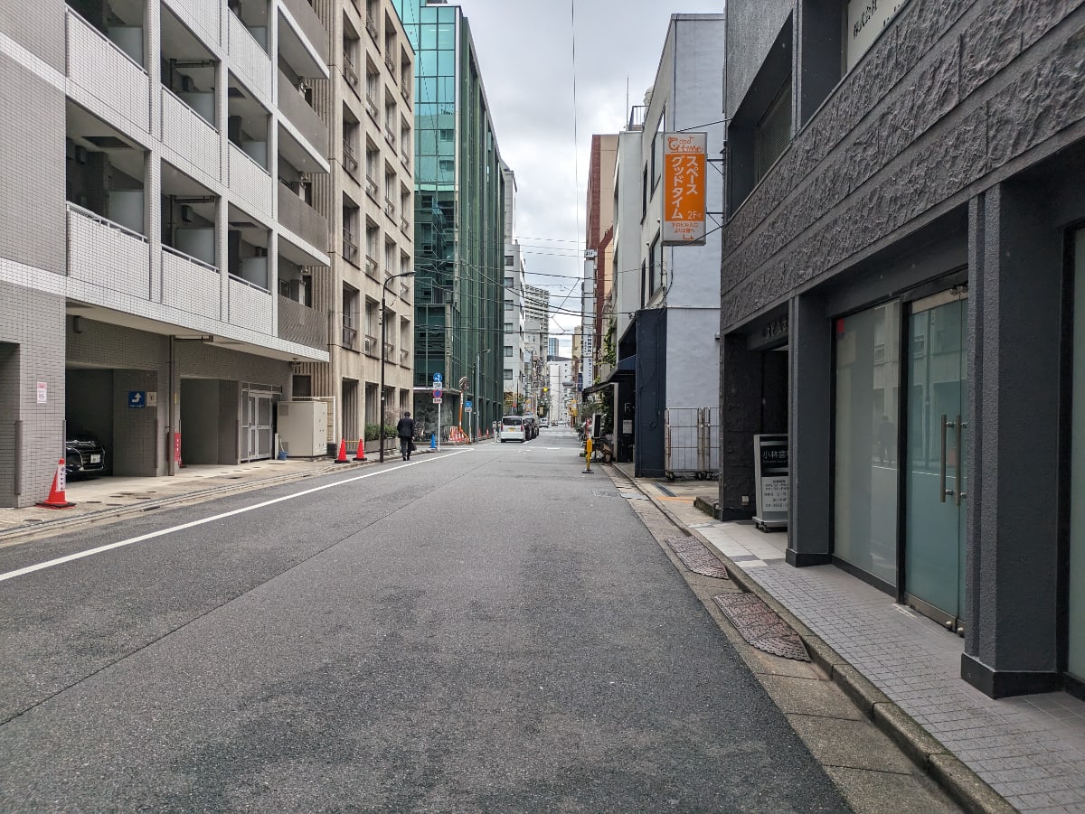 v20251204150956/fresh/building/J00100383684_11