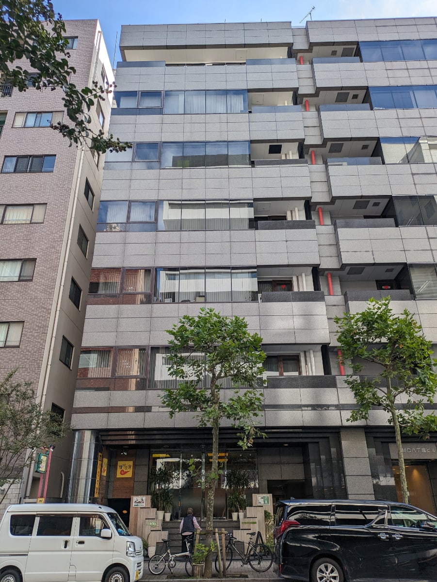 v20251204150956/fresh/building/J00100383749_7