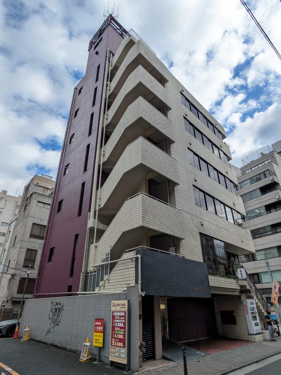 v20251204150956/fresh/building/J00100466183_10