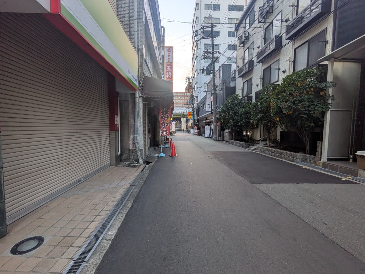 v20251204150956/fresh/building/J00100610414_2