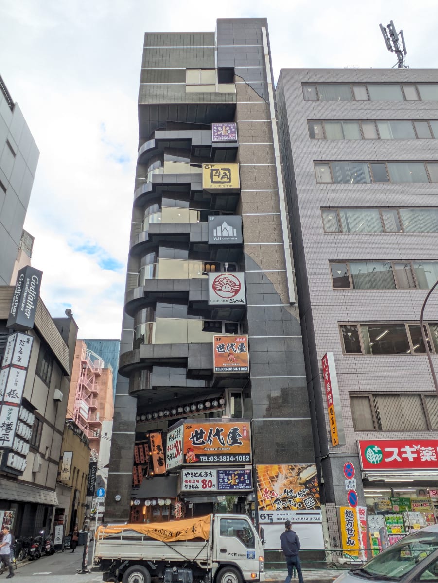 v20251204150957/fresh/building/J00100389984_7