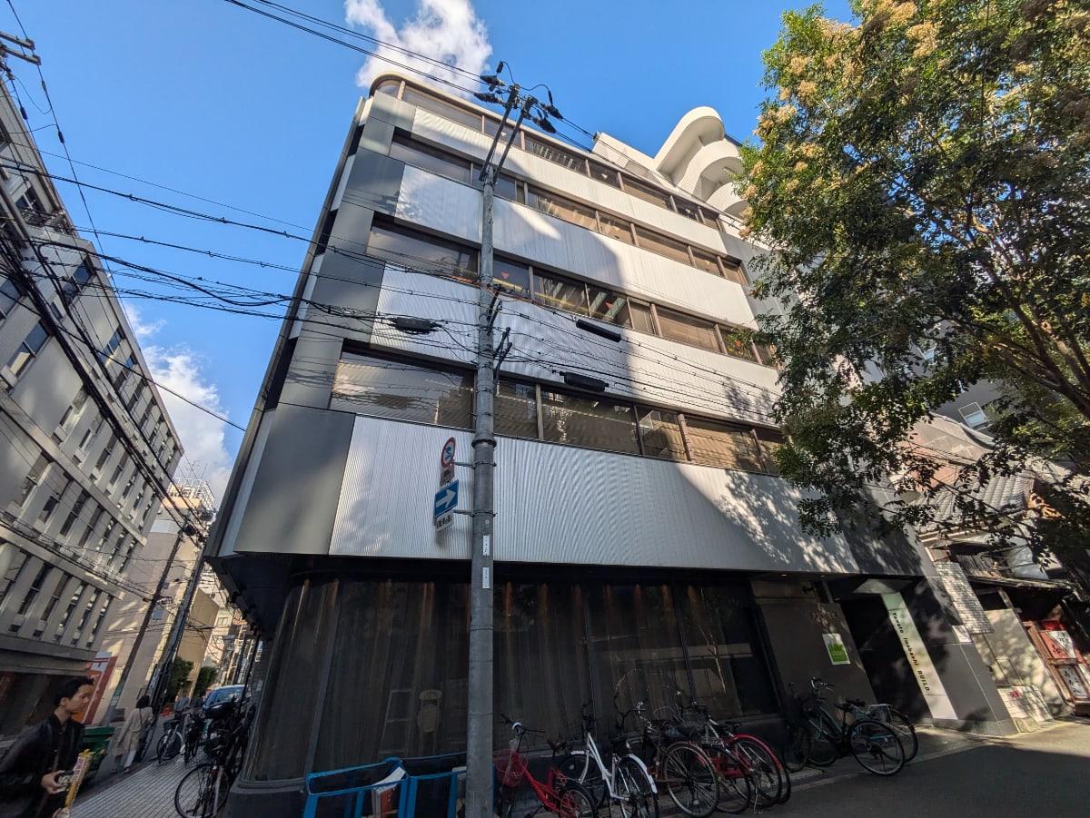 v20251205150803/fresh/building/J00100456937_7