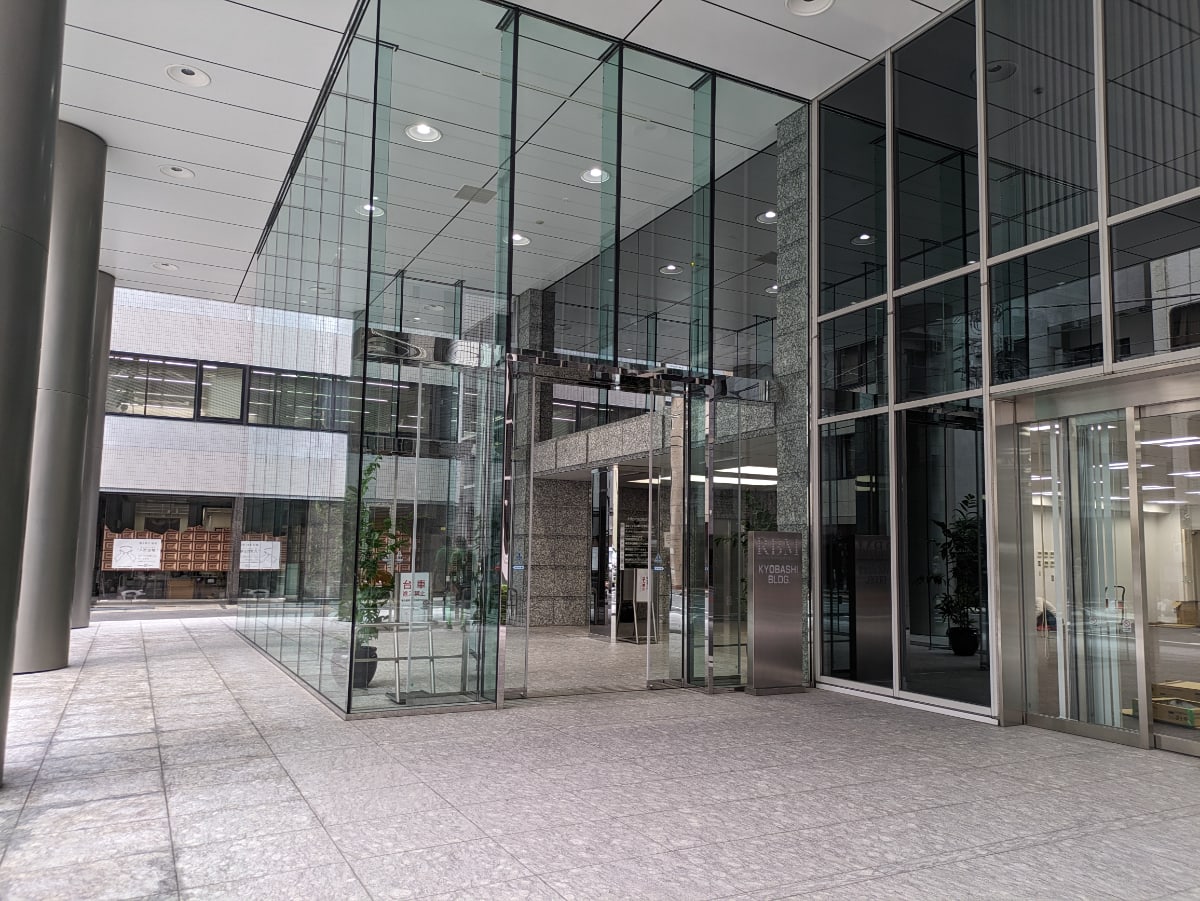 v20251208150907/fresh/building/J00100403012_16