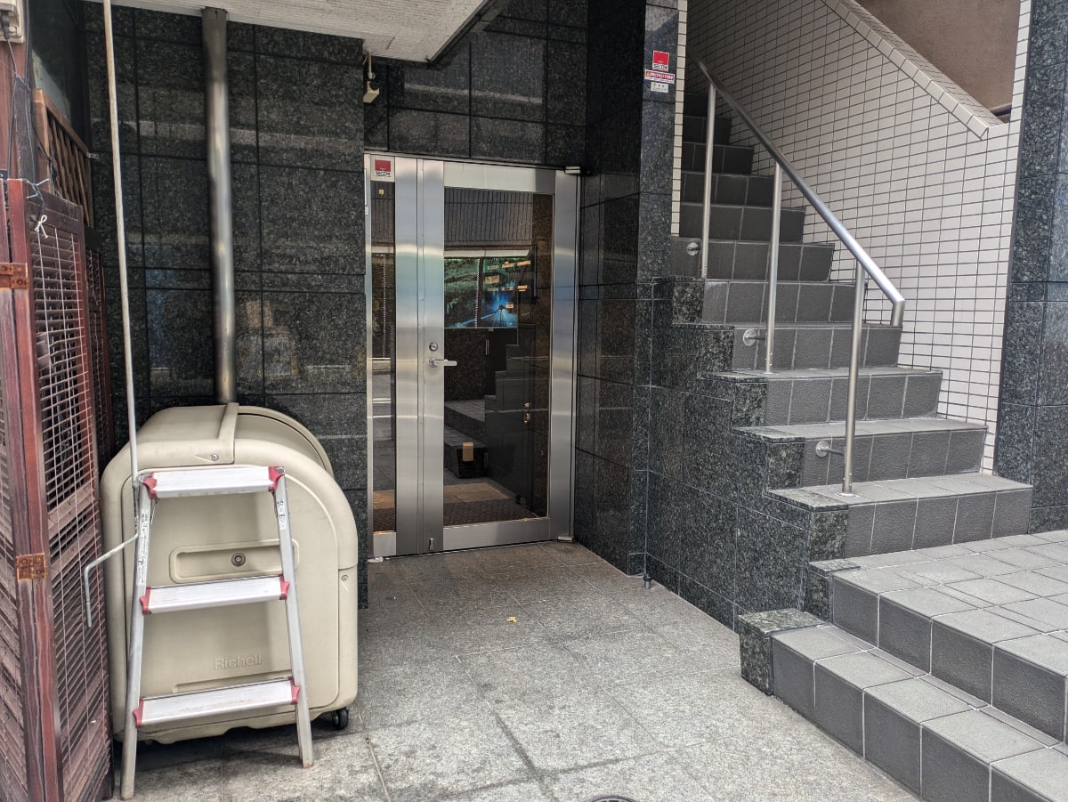 v20251211150803/fresh/building/J00100358525_10