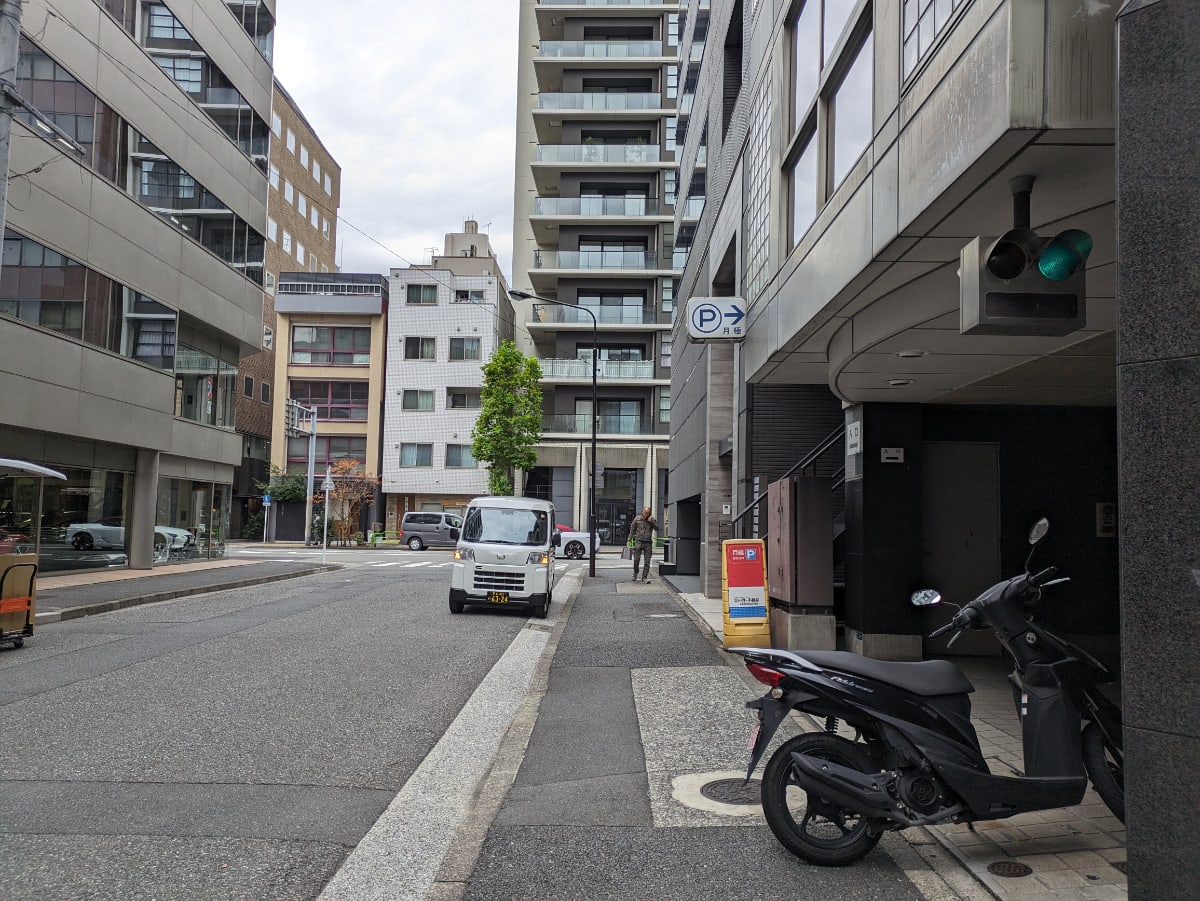 v20251211150803/fresh/building/J00100366418_2