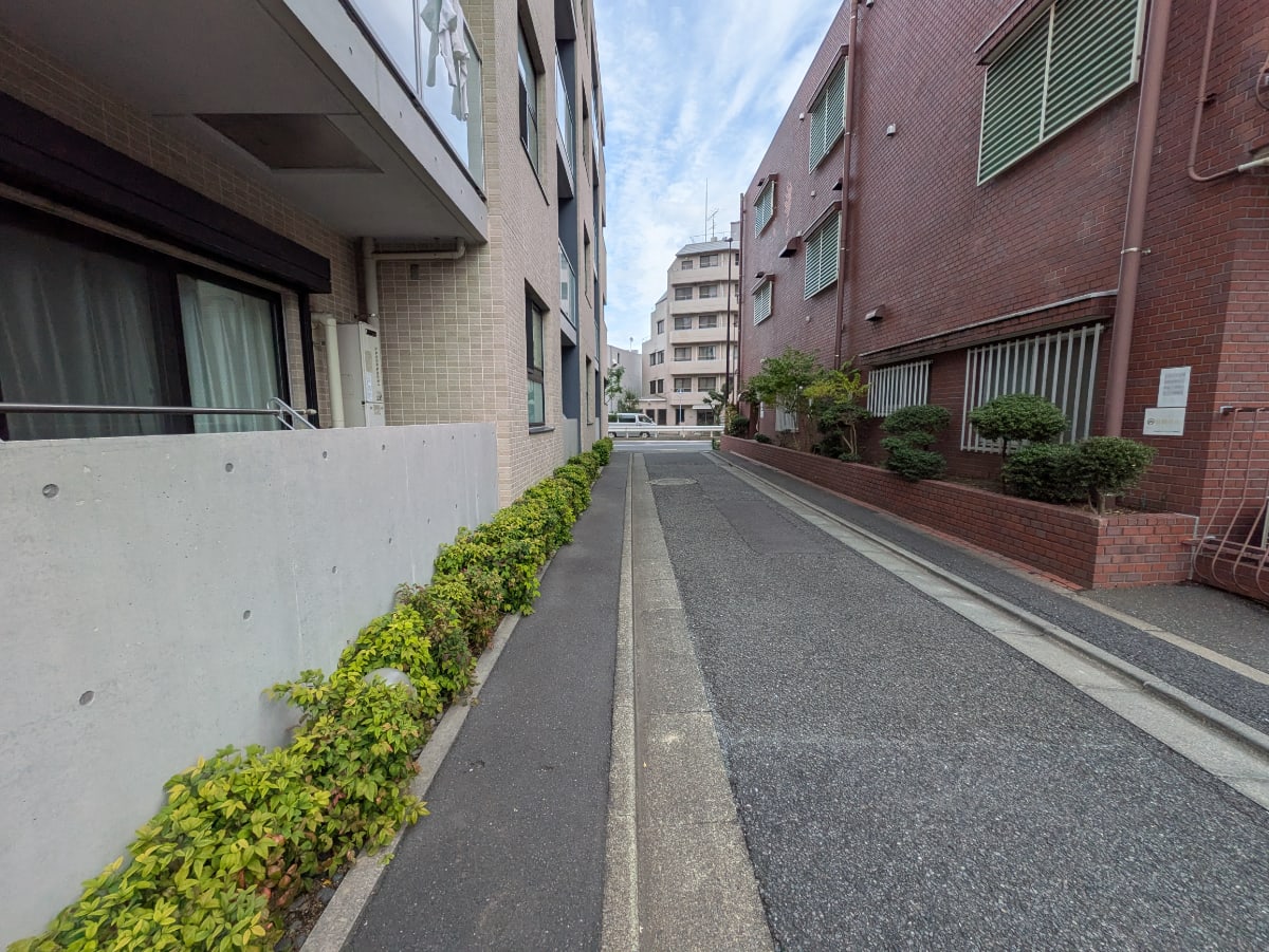 v20251211150803/fresh/building/J00100367780_10