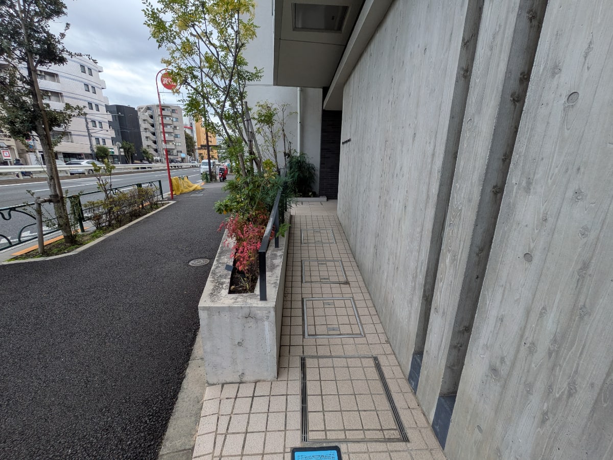 v20251211150803/fresh/building/J00100367780_2