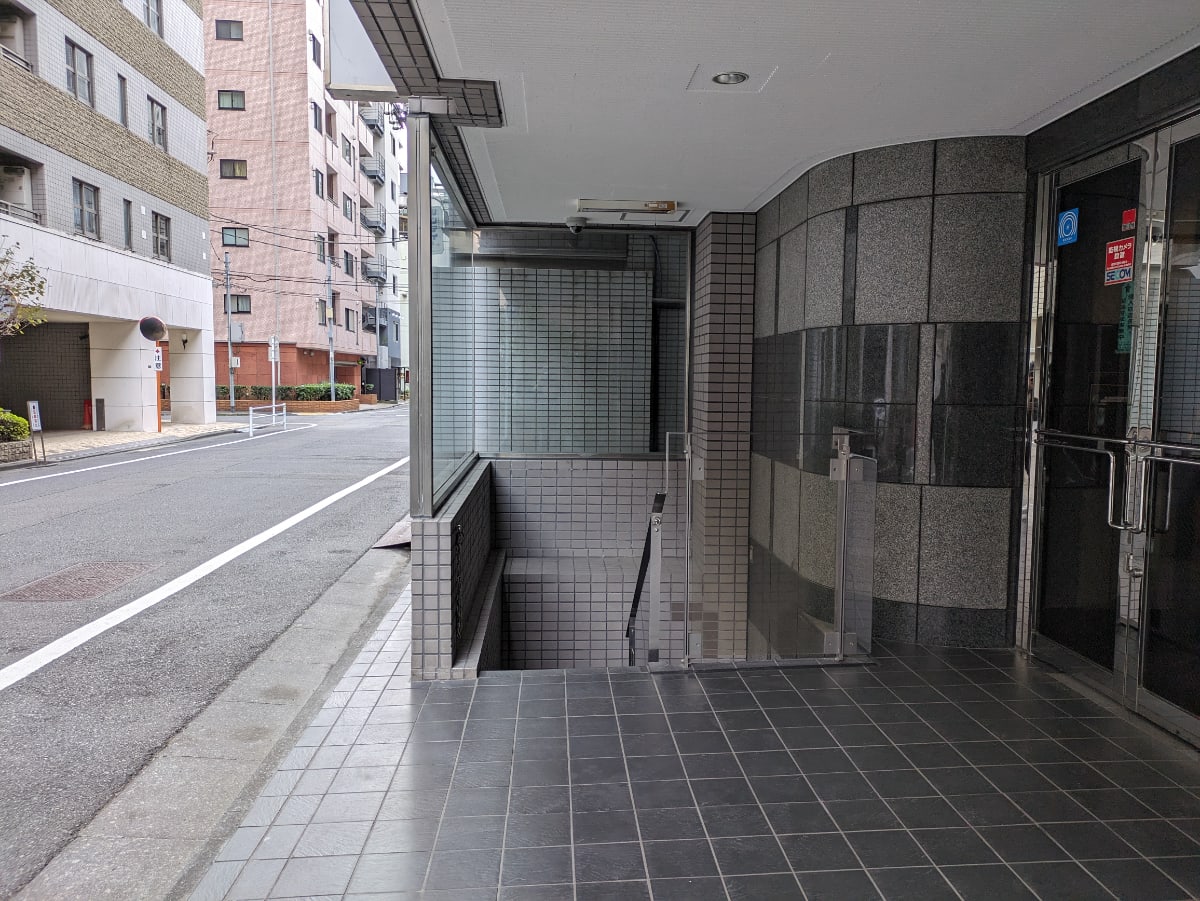 v20251211150803/fresh/building/J00100373341_8