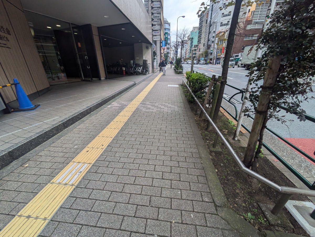v20251211150803/fresh/building/J00100388656_13