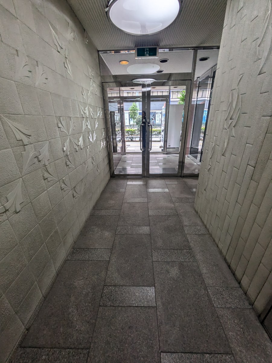 v20251211150803/fresh/building/J00100389022_15