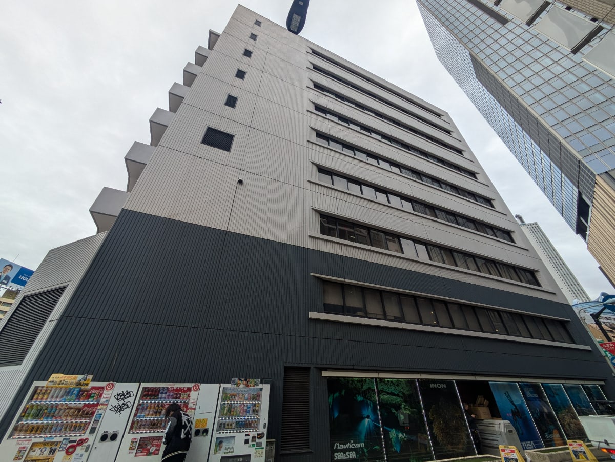 v20251211150803/fresh/building/J00100389772_19