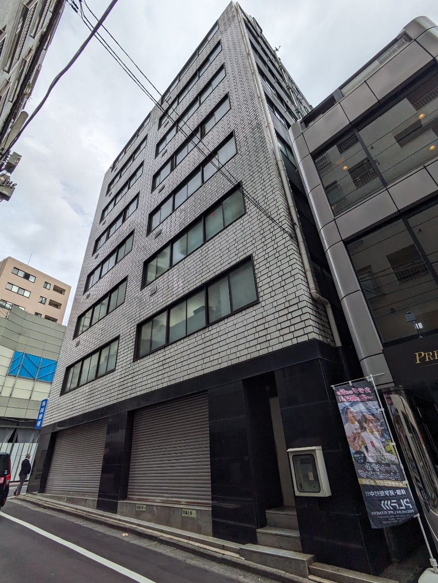 v20251211150803/fresh/building/J00100392551_15