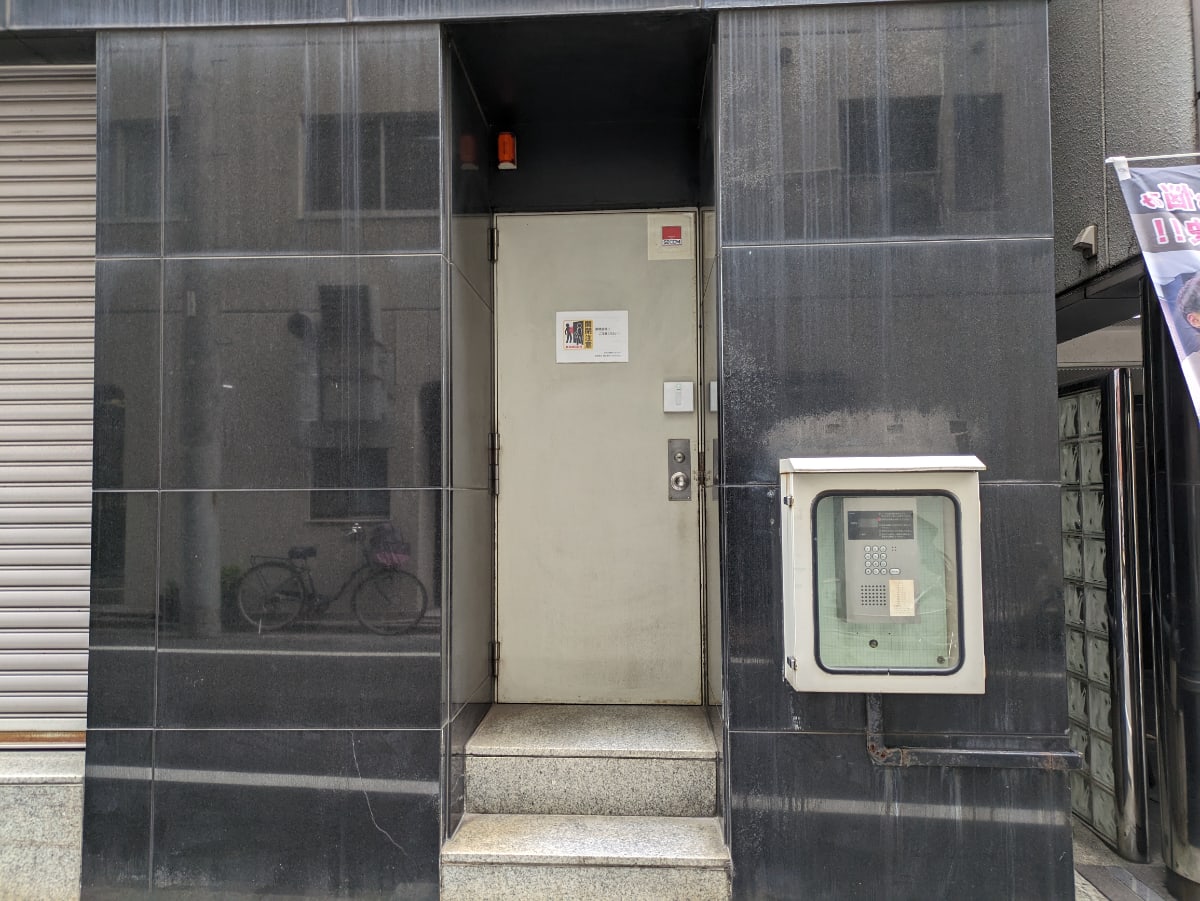 v20251211150803/fresh/building/J00100392551_16