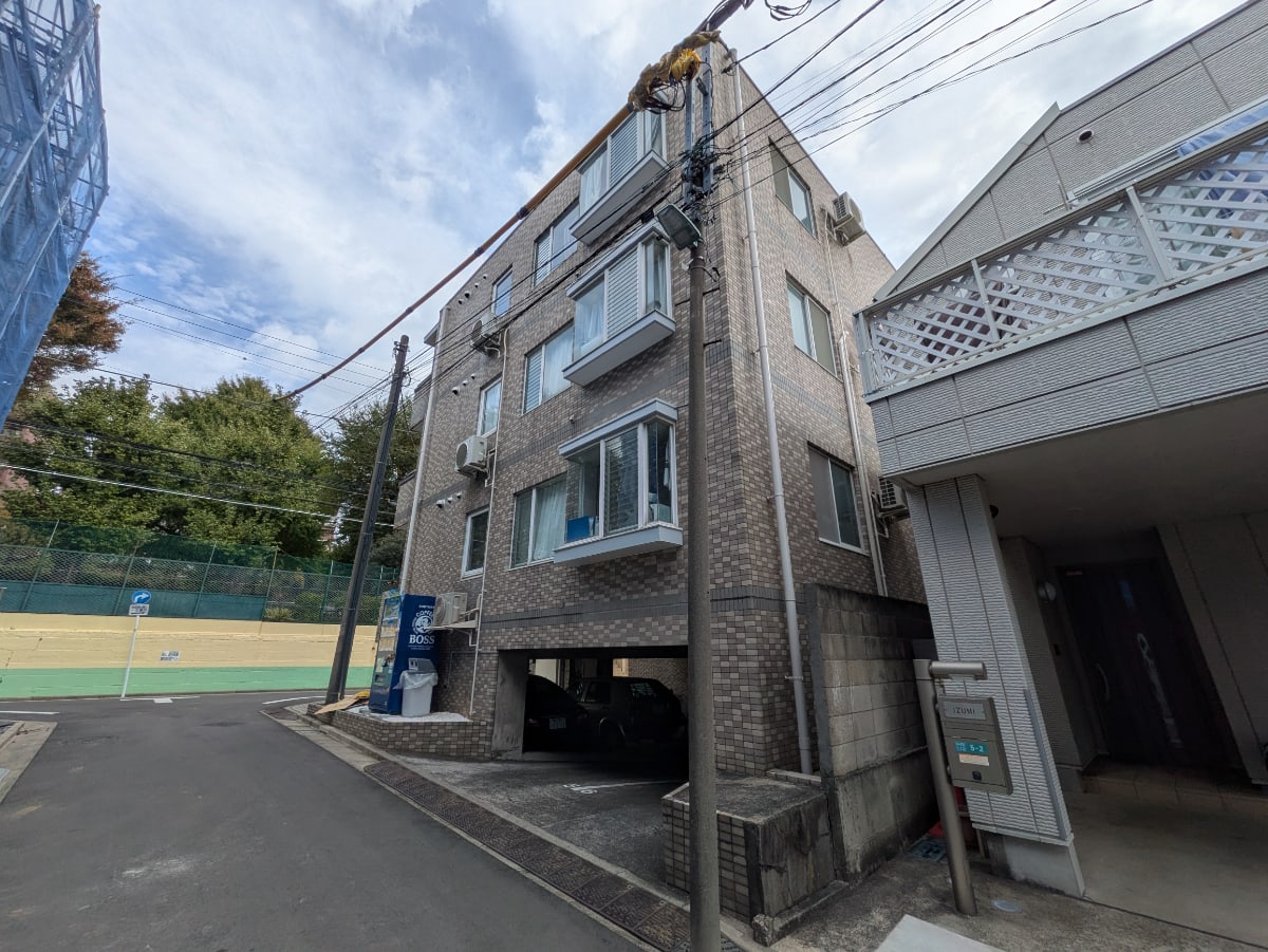 v20251211150803/fresh/building/J00100402852_7