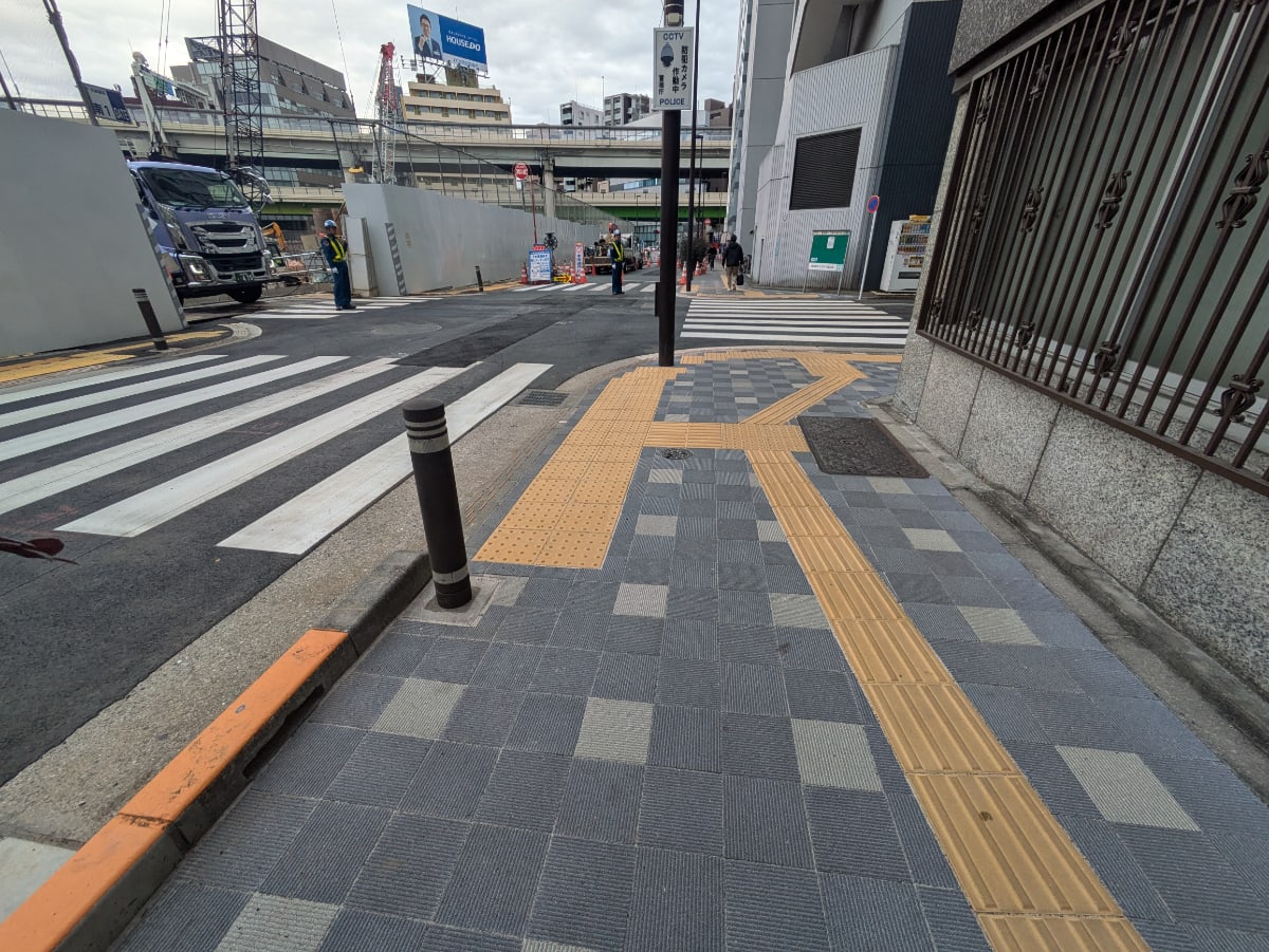 v20251211150803/fresh/building/J00100405665_2