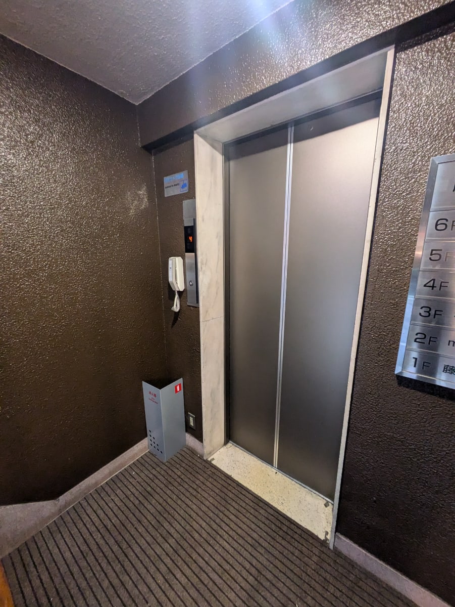 v20251211150803/fresh/building/J00100405665_4