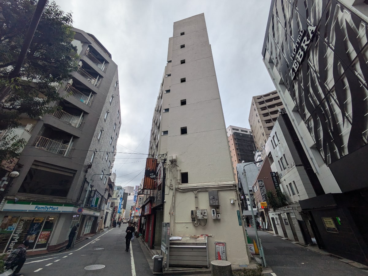 v20251211150803/fresh/building/J00100408186_17
