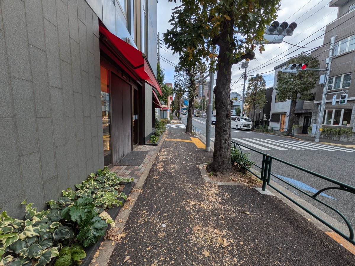 v20251211150803/fresh/building/J00100411076_12
