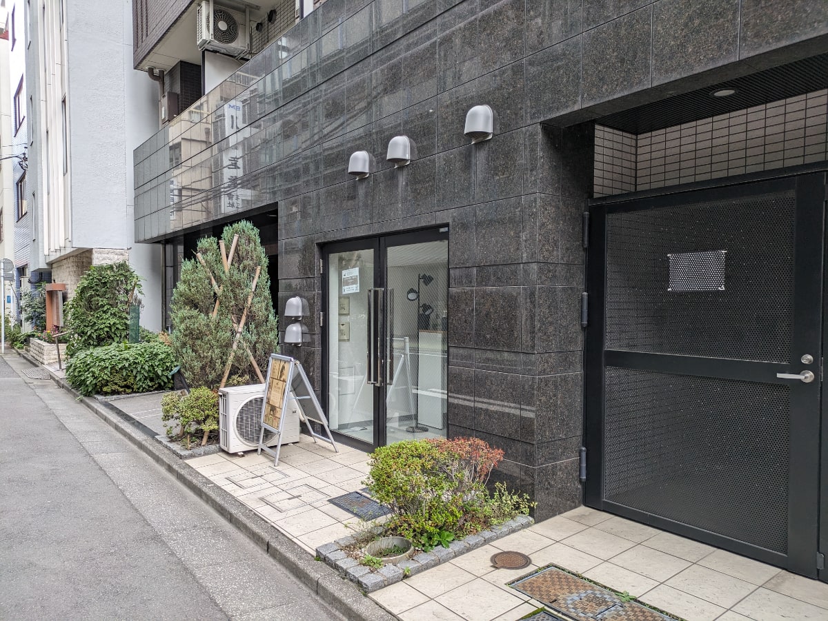 v20251211150803/fresh/building/J00100512799_15