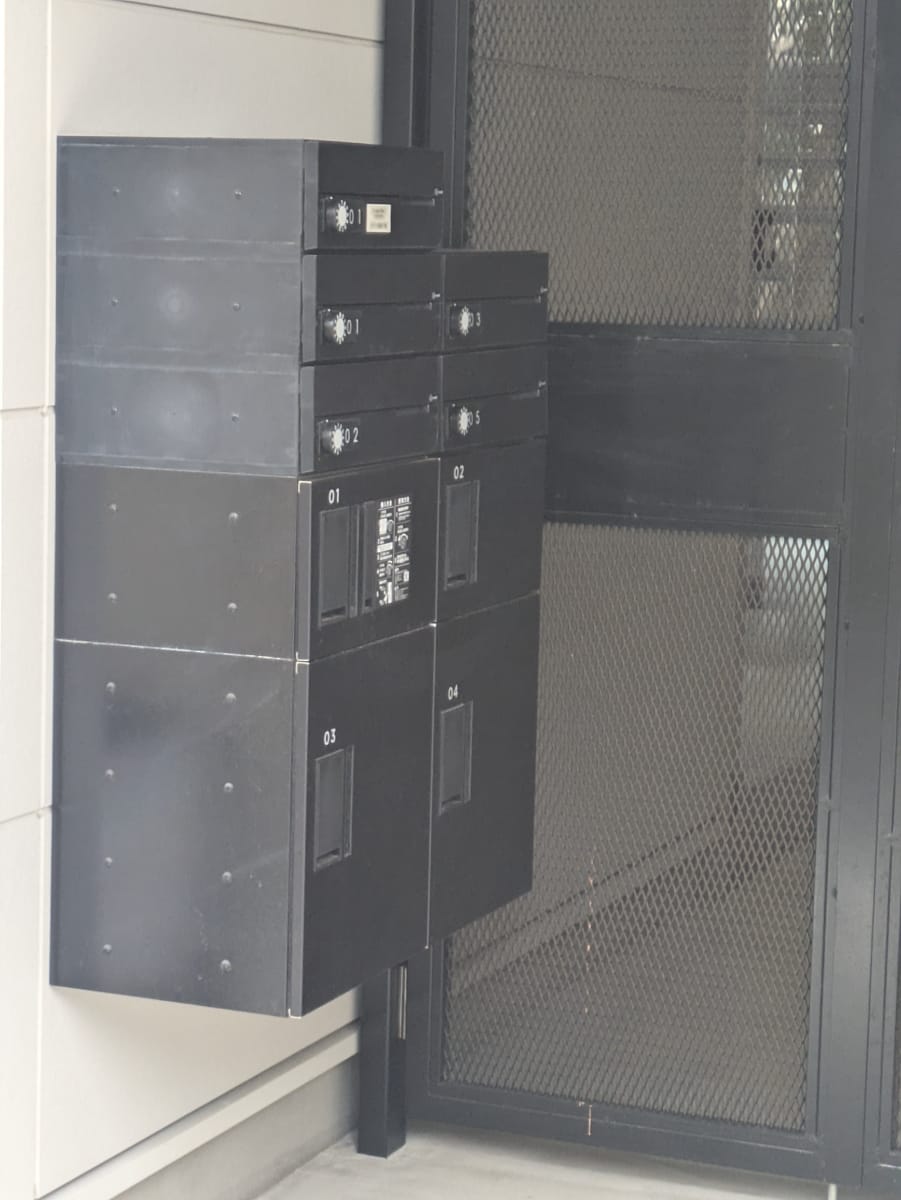 v20251211150803/fresh/building/J00100631601_12