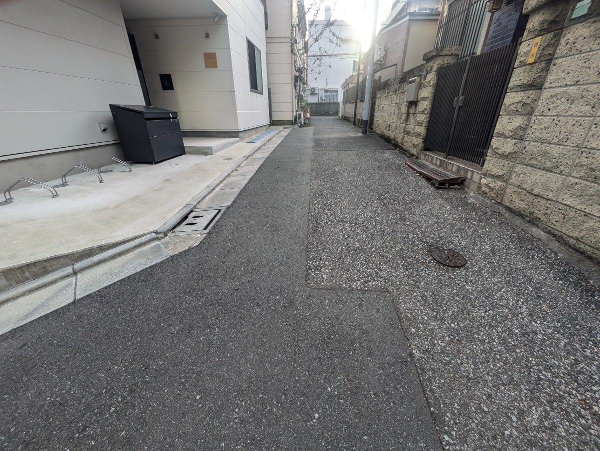 v20251211150803/fresh/building/J00100631601_2