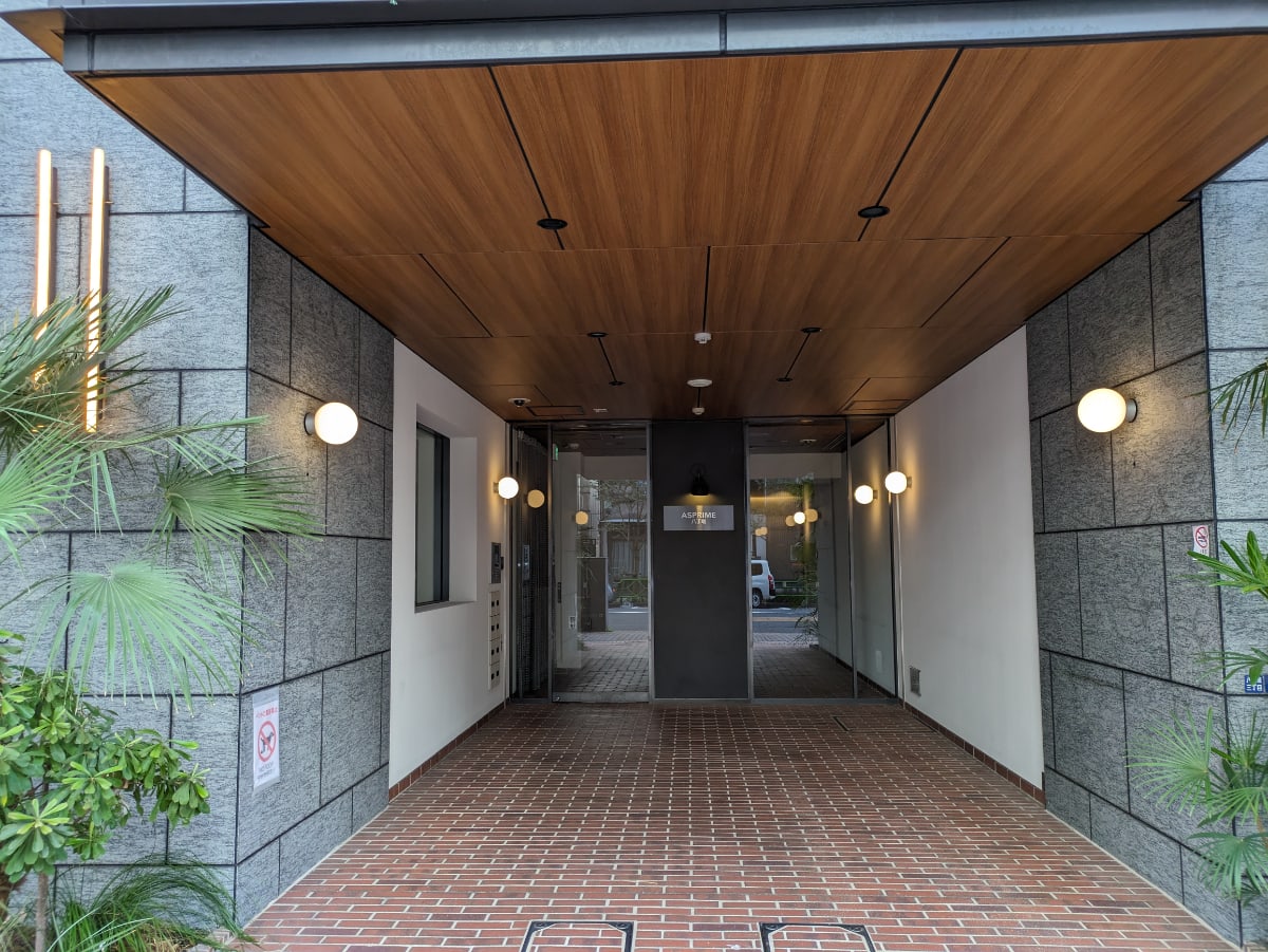 v20251211150803/fresh/building/J00100633651_3