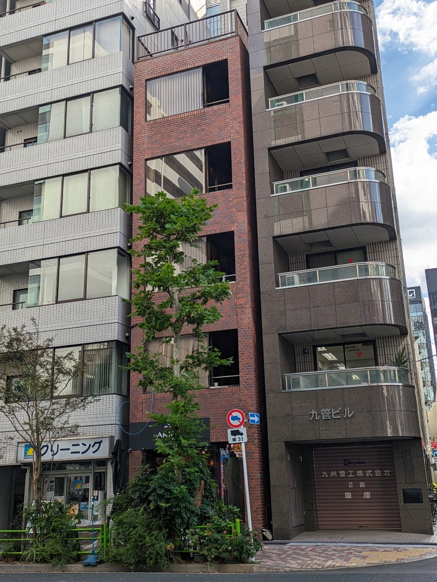 v20251211150803/fresh/building/J00100633930_1