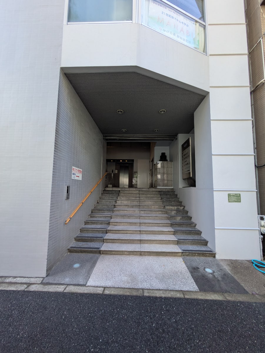 v20251212150907/fresh/building/J00100359240_19