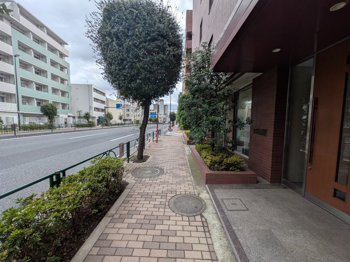 v20251212150907/fresh/building/J00100372827_2