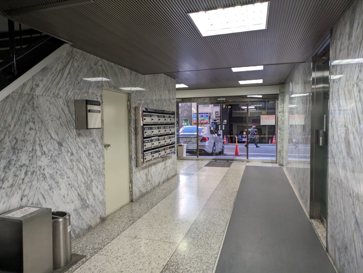 v20251212150907/fresh/building/J00100375318_63
