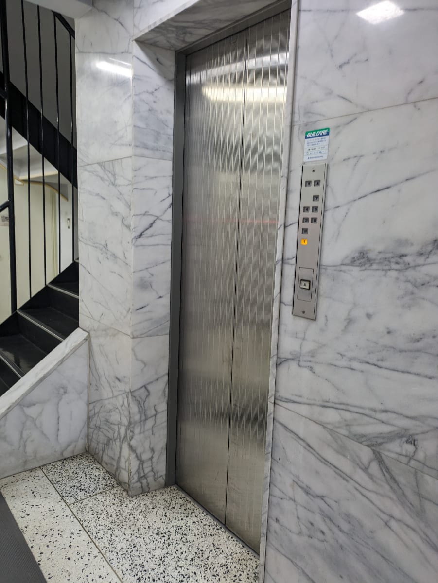 v20251212150907/fresh/building/J00100377452_4