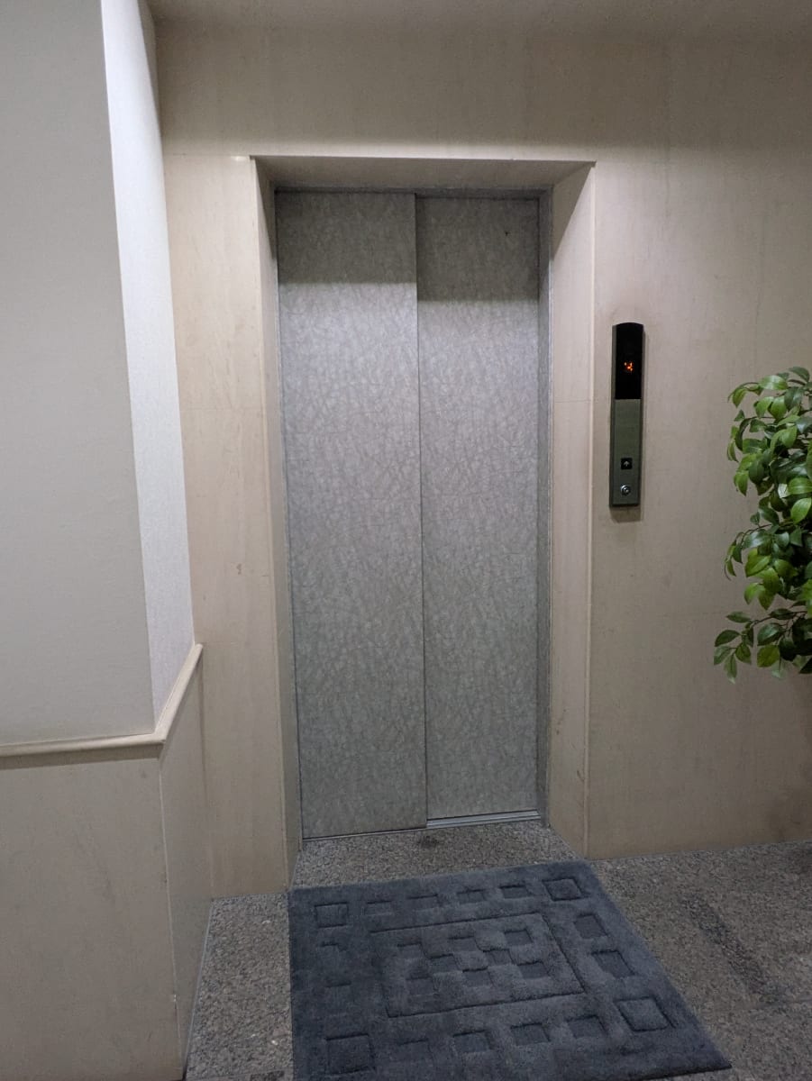 v20251212150907/fresh/building/J00100378969_4