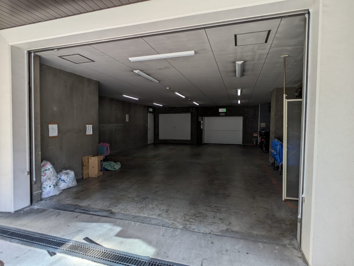 v20251212150907/fresh/building/J00100379152_12