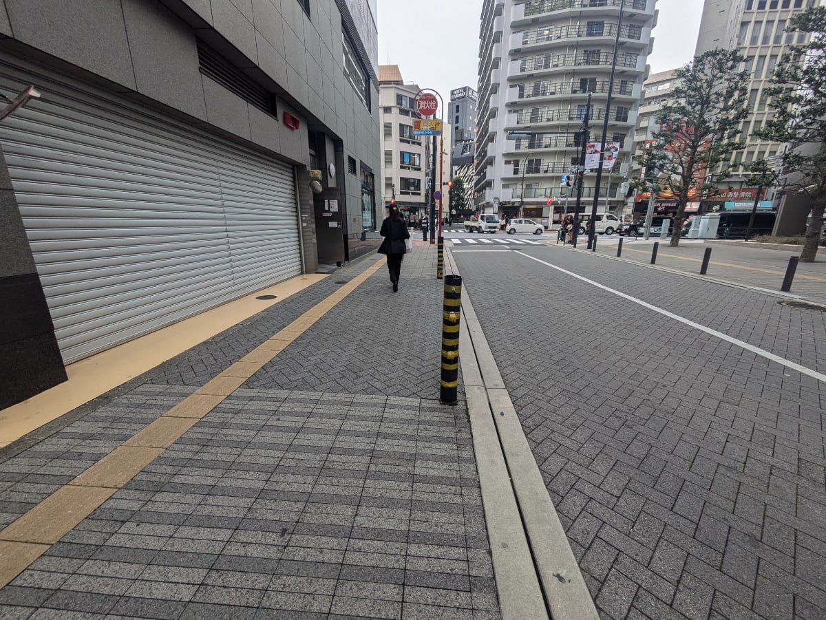v20251212150907/fresh/building/J00100388277_16