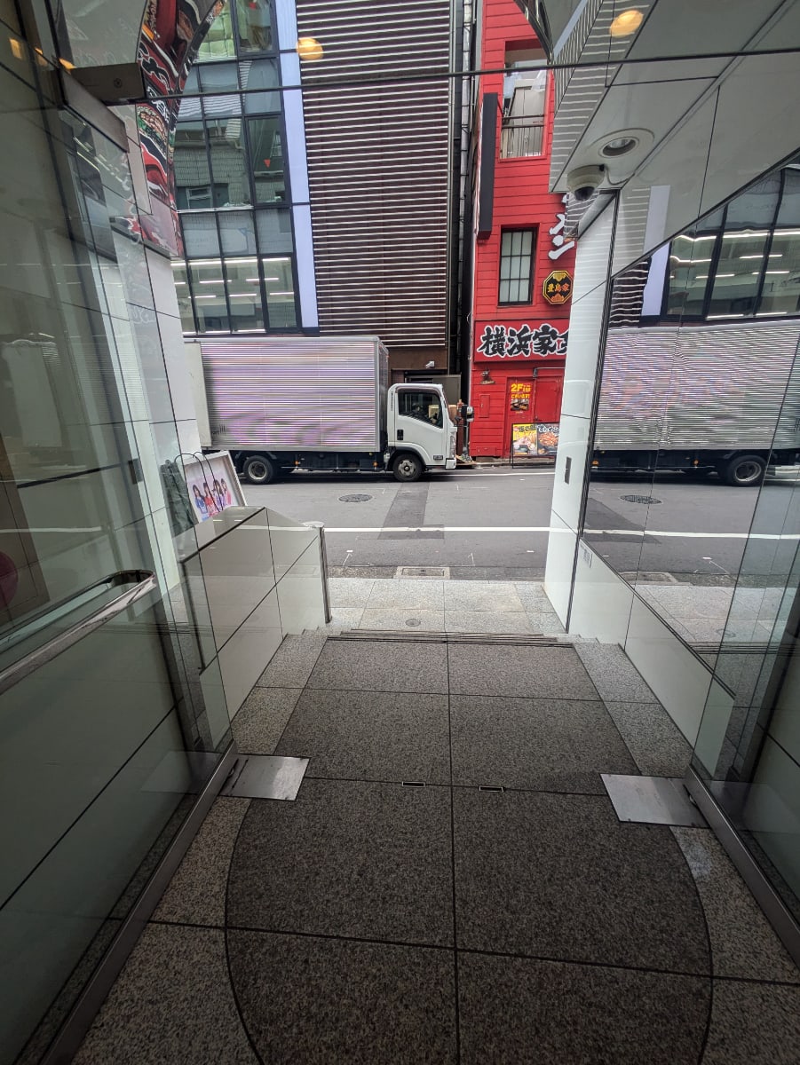 v20251212150907/fresh/building/J00100388802_9