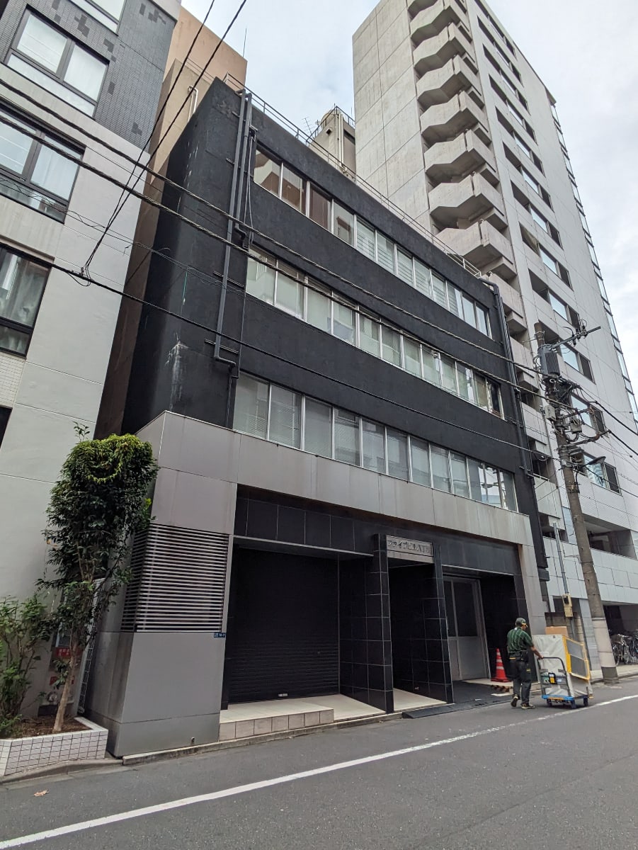 v20251212150907/fresh/building/J00100390286_64