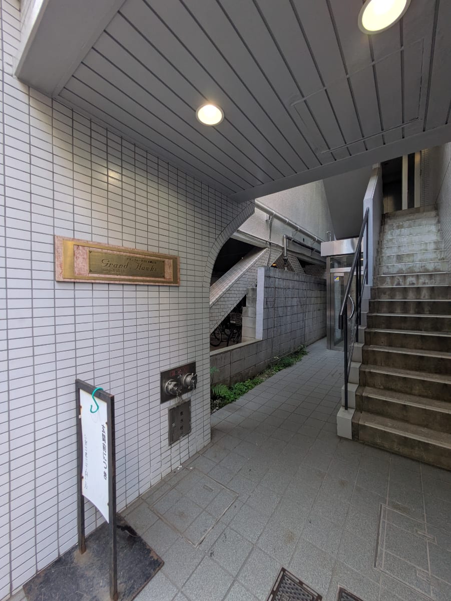 v20251212150907/fresh/building/J00100392994_13