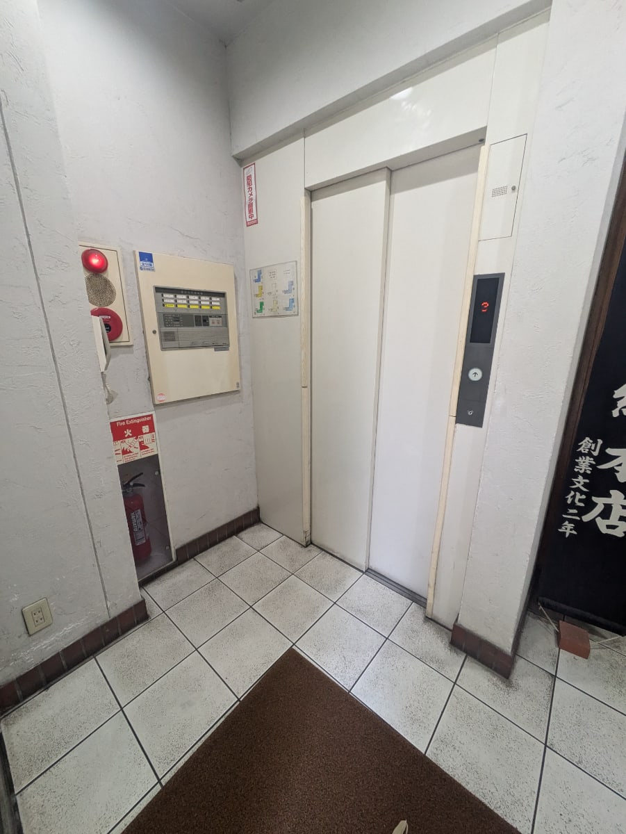 v20251212150907/fresh/building/J00100393443_4