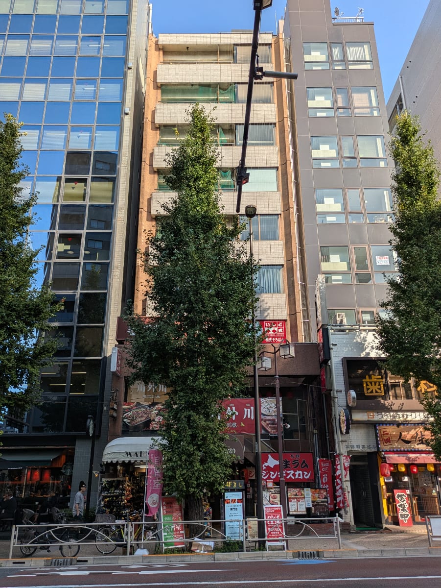 v20251212150907/fresh/building/J00100394592_5
