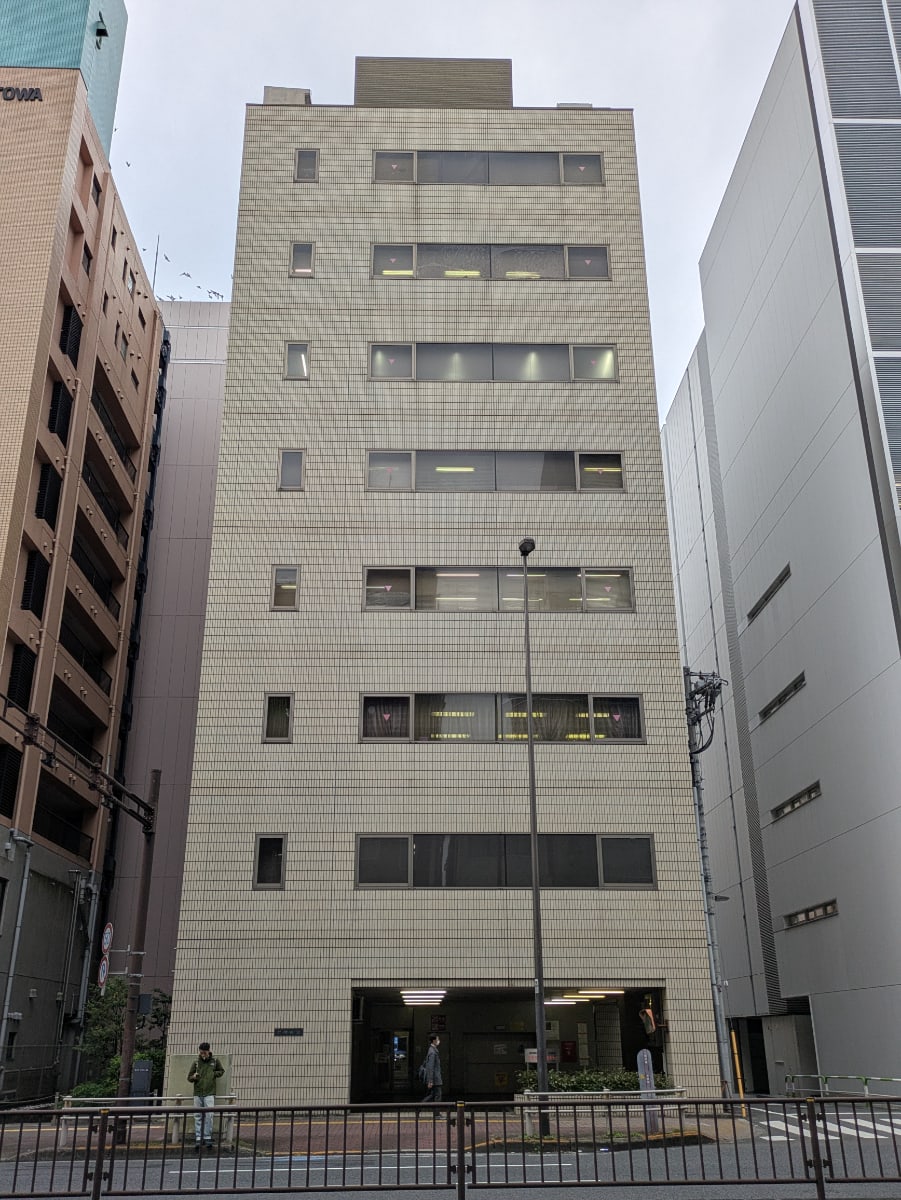v20251212150907/fresh/building/J00100398022_19
