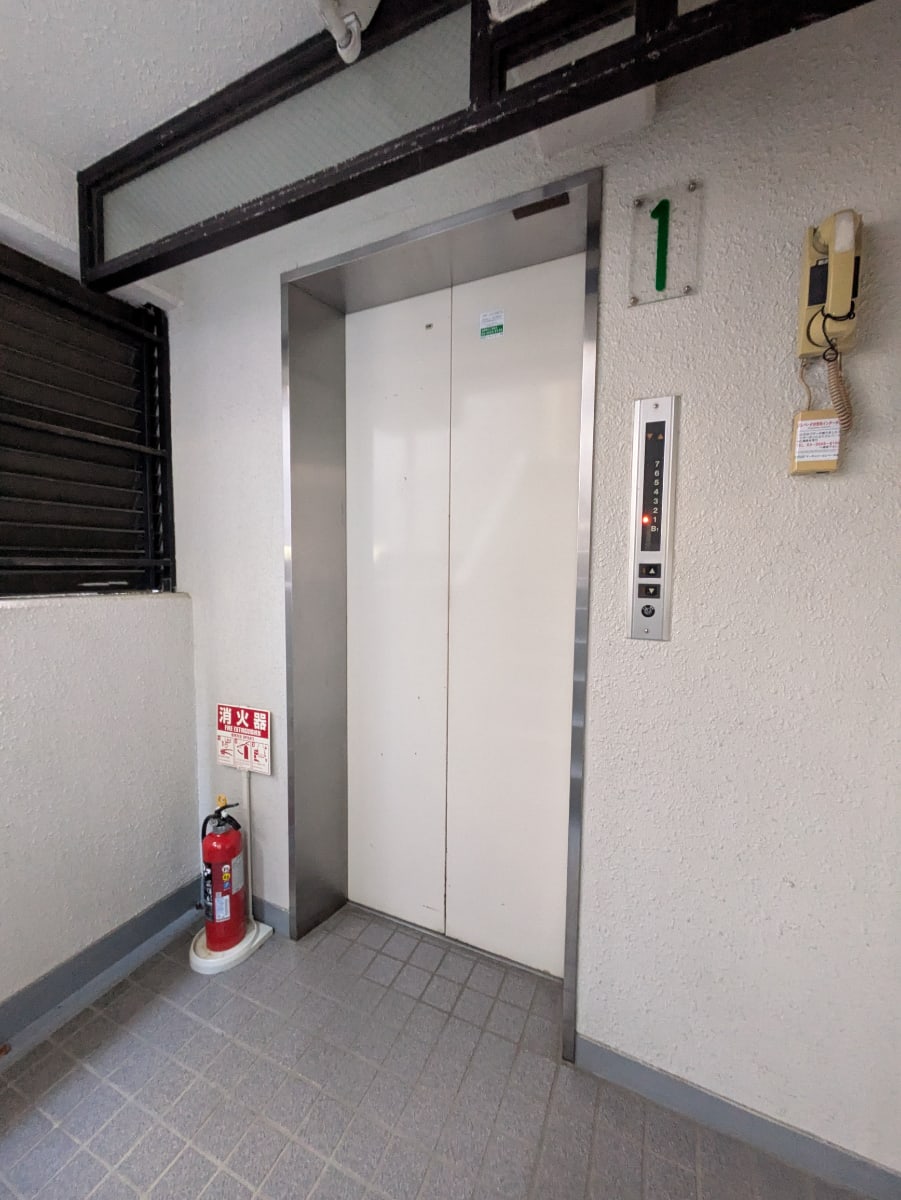 v20251212150907/fresh/building/J00100414985_4