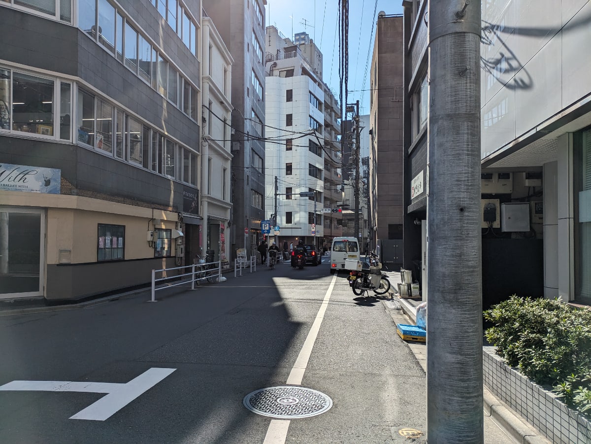 v20251212150907/fresh/building/J00100415331_11