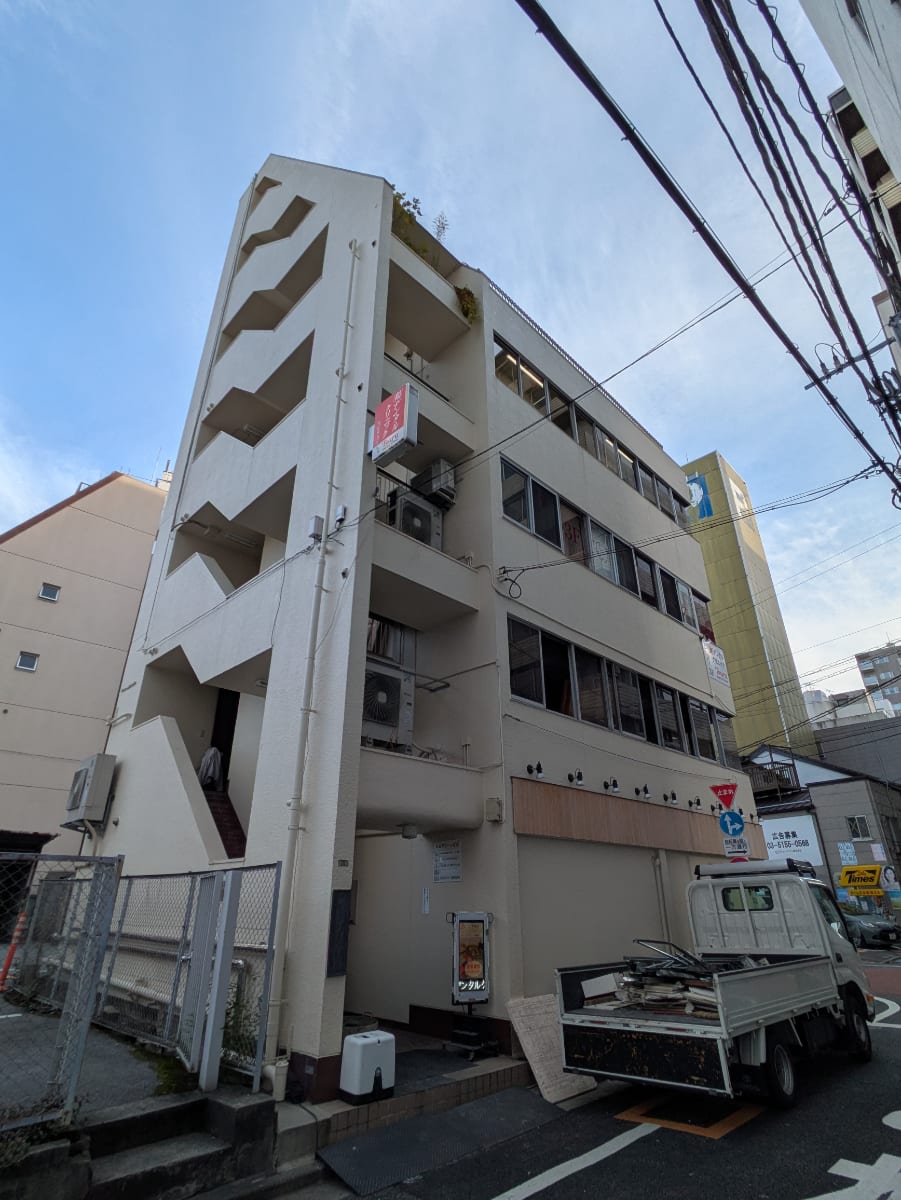 v20251212150907/fresh/building/J00100418142_7