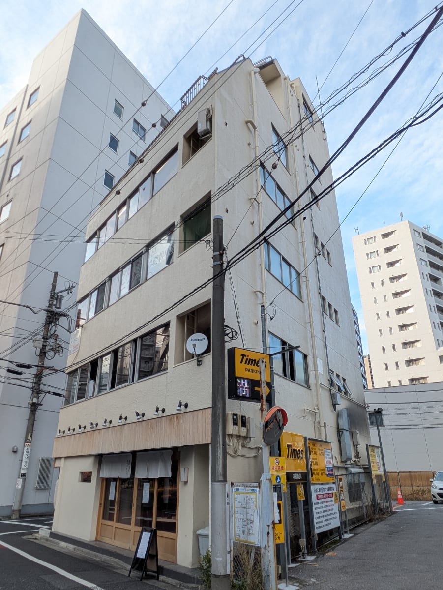 v20251212150907/fresh/building/J00100418142_8